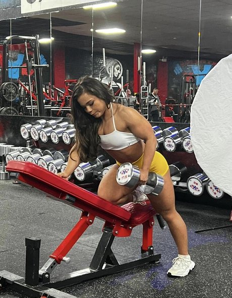 Shannon Dacombe onlyfans tits