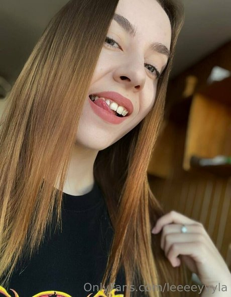 leeeeyyyla onlyfans nudes