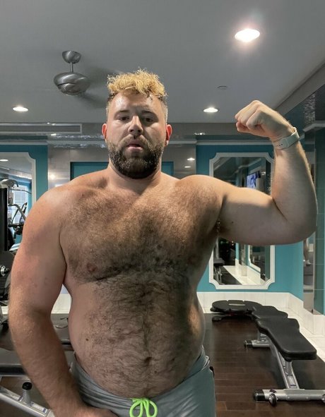 ste3evn onlyfans model