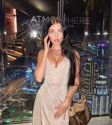 Alina Enero naked on onlyfans