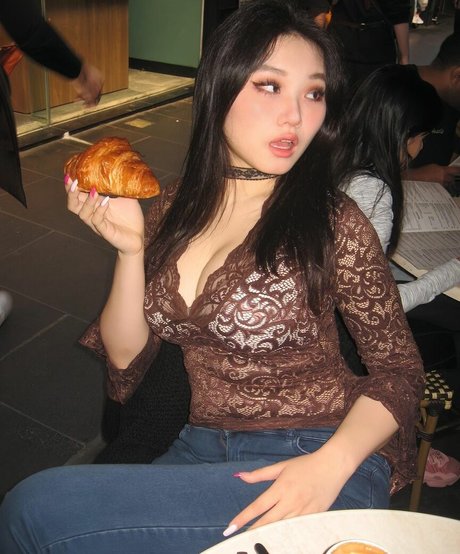 Vicki Mranrr onlyfans porn leak