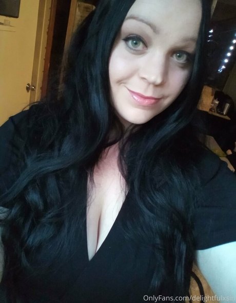 delightfulxsin onlyfans topless