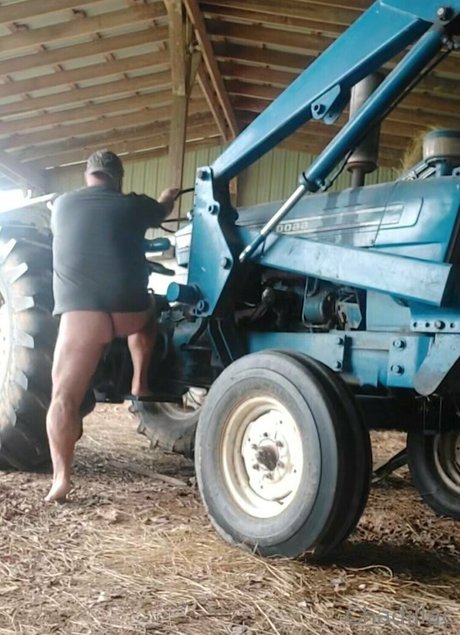 oiled tits onlyfans beautiful nude pic