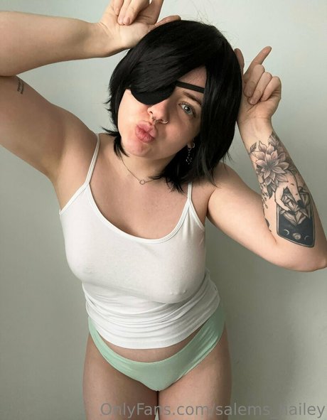 petite feet onlyfans hot self-portrait