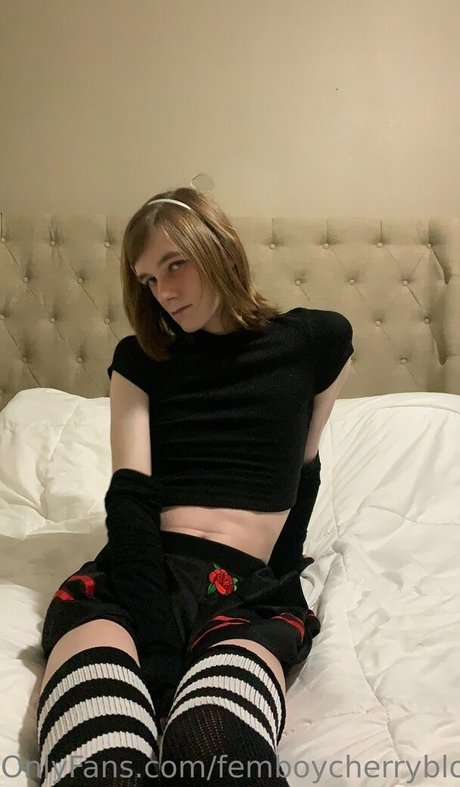 femboycherryblossom onlyfans leaked pics