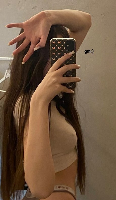 whylollycry onlyfans photos