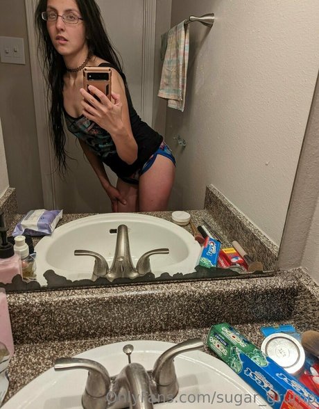 sugar grump Profile pic