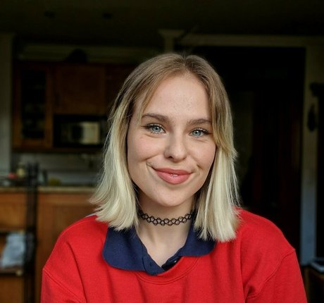 emmachloee onlyfans sextape