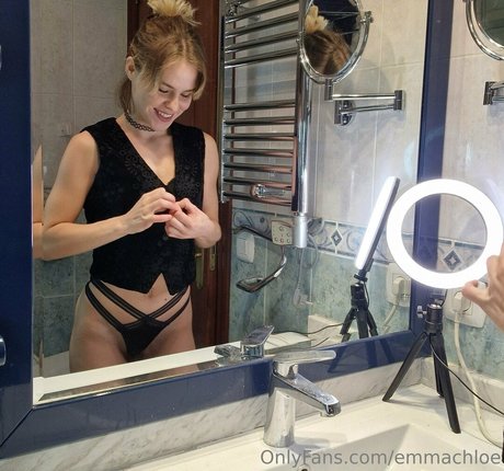 emmachloee nudes only fans