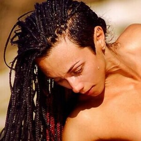 Aisha Ahmedova only fans pic