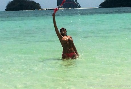 AvaKoxxx onlyfans leak