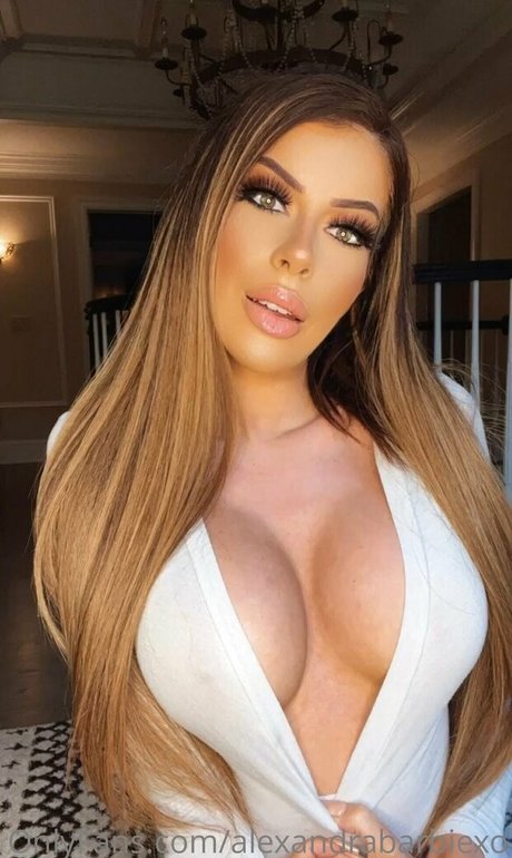 alexandrabunnyxo onlyfans porn nude