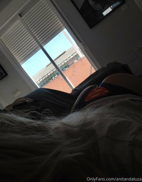 anitandaluza onlyfans leaked.