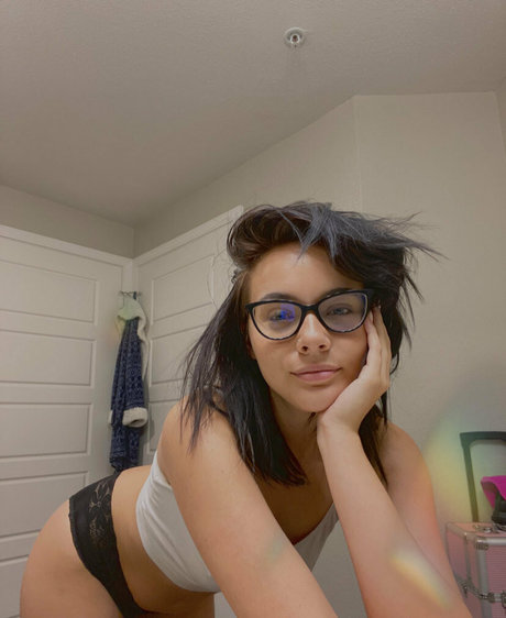 mavisjadexox free only fans