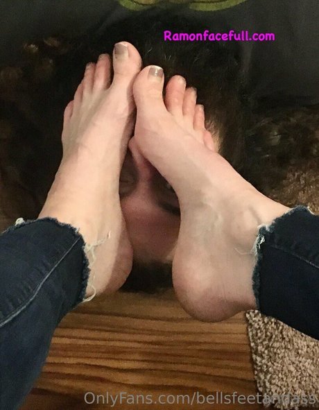 bellsfeetandass leaked only fans nudes