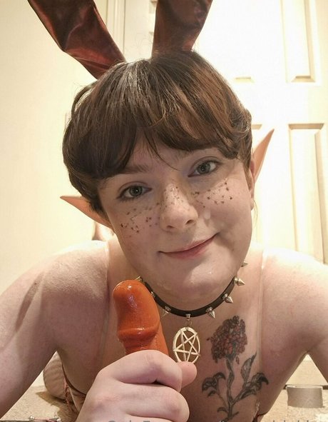 transgirlakira onlyfans nude content