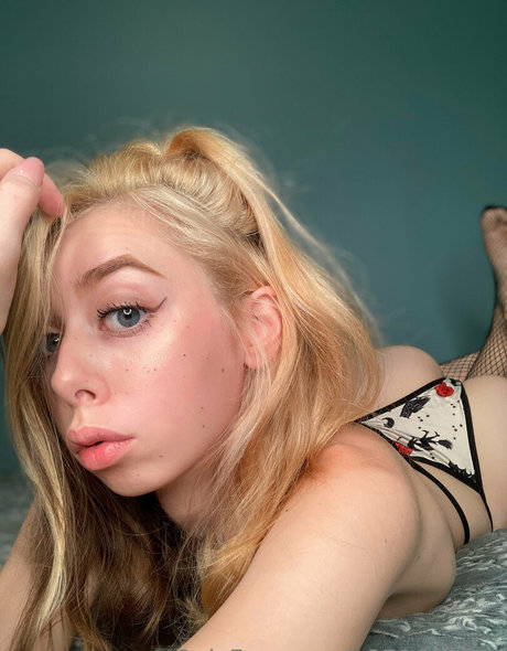 luxxlovexx xxx onlyfans