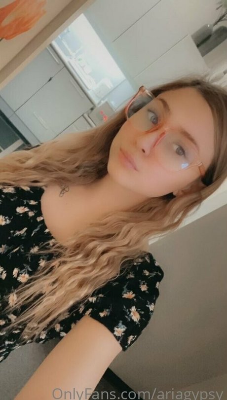 ariagypsy xxx onlyfans
