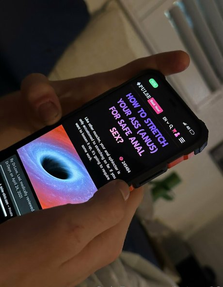 bulge onlyfans pornographic image