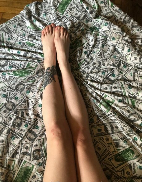 violetchery Profile pic