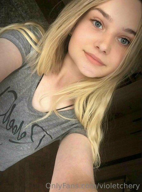 violetchery onlyfans nude