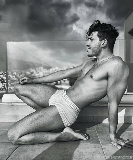 alexandrosr boobs onlyfans