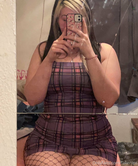 fakenips onlyfans nude leaks