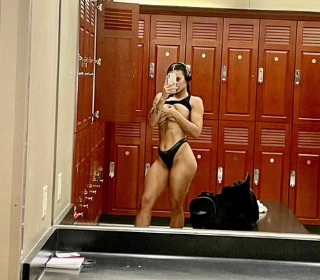 Carissa Amaria onlyfans boobs