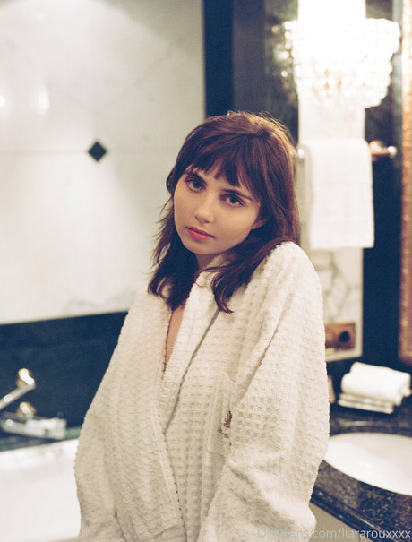 liararouxxxx onlyfans pics nude