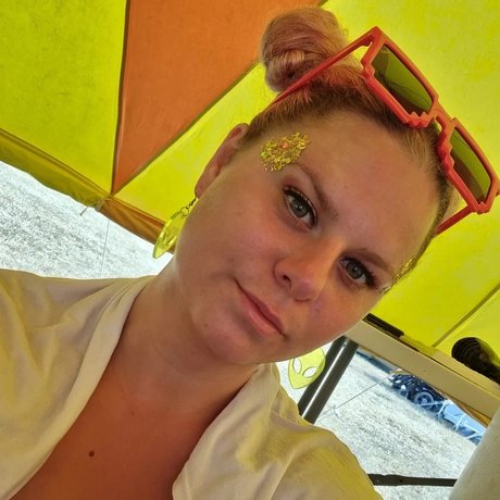 Esme onlyfans striptease