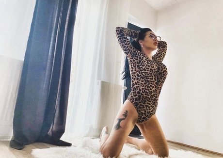 Bella bella onlyfans leak nude