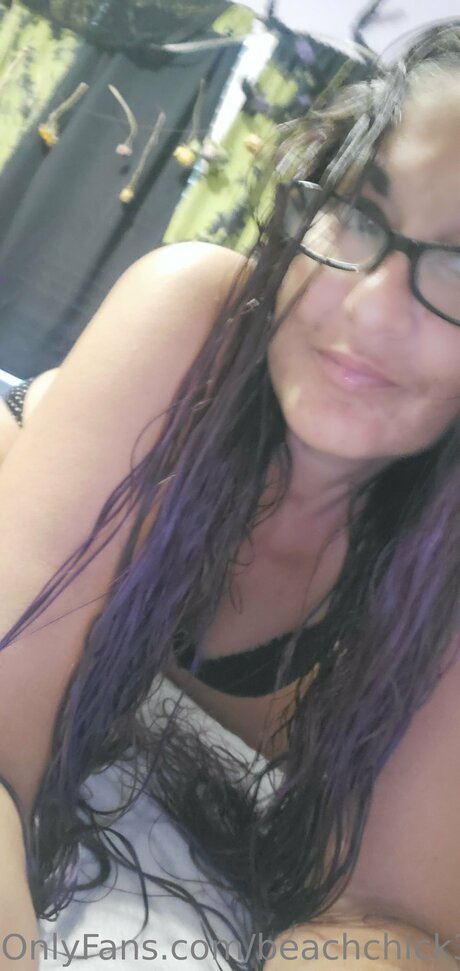 Beach Chick 321 onlyfans leaked pics