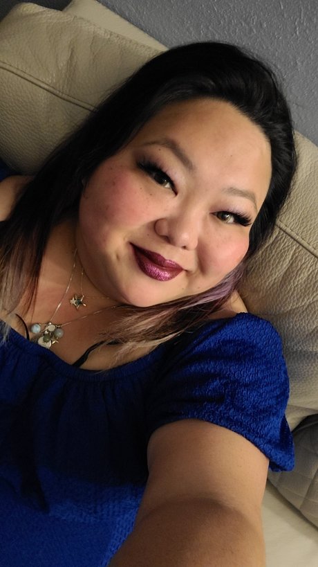 _jade nymphaea_ onlyfans boobs