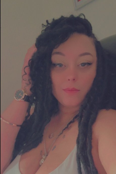 Milan T desnuda onlyfans