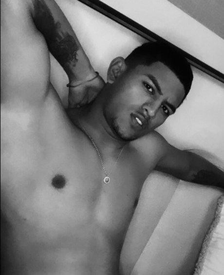 Capi_ onlyfans naked leaked