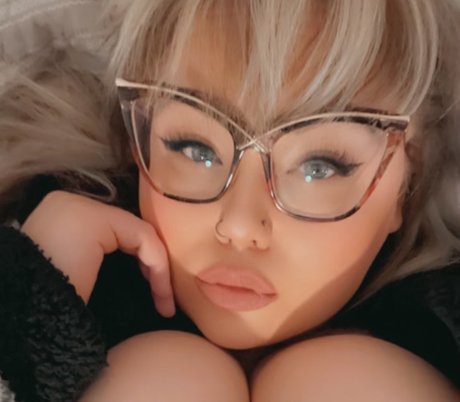 Andi Lovegood naked on onlyfans