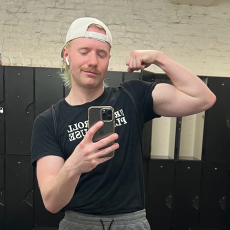 Big Feet Dude onlyfans sextape leak