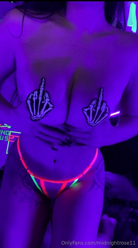 Midnightrose Profile pic