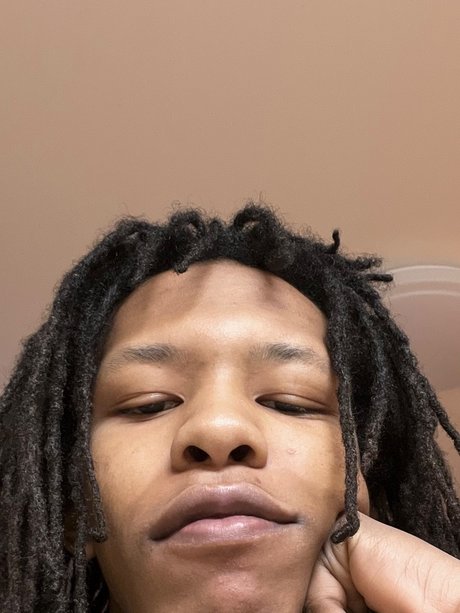 CompetitiveT_ ass onlyfans