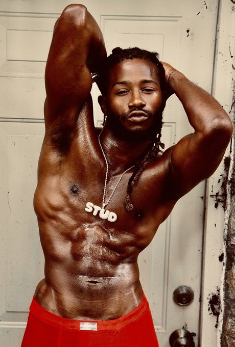 Midnight Erotic onlyfans explicit content