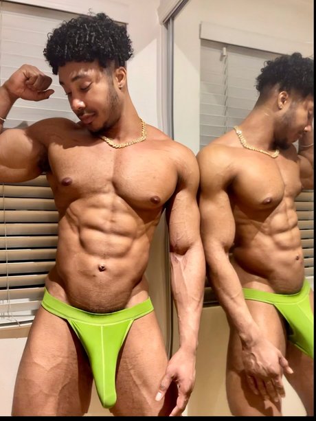 Michael Privius naked onlyfans pics