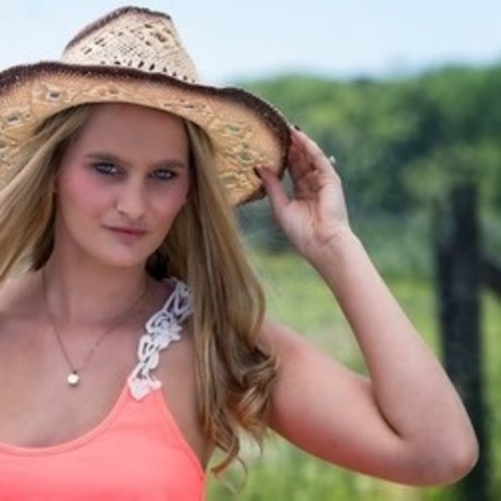 Model Elizabeth Kolton onlyfans leaks sex