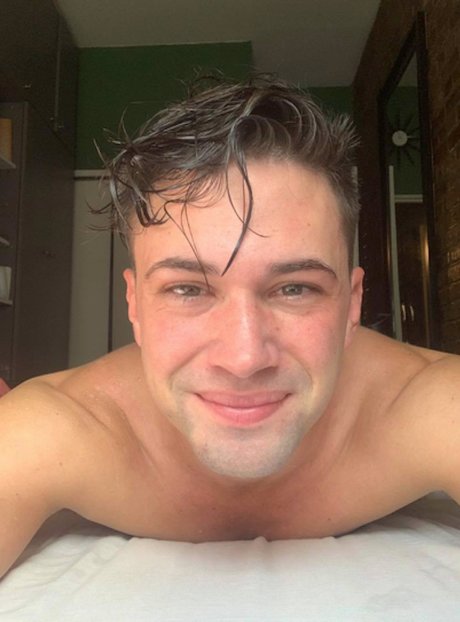 Milo Hudson onlyfans topless