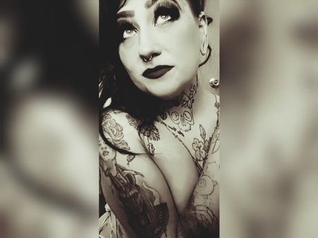 LostVegas_ onlyfans photo