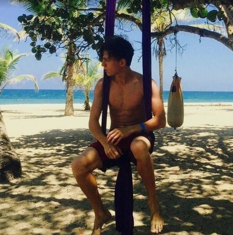 MARCEL ANDREI HUDI IAN onlyfans picture