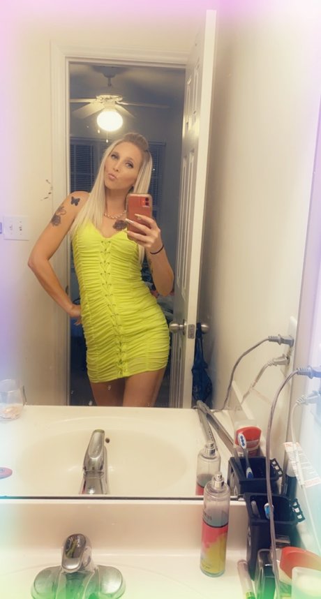 ChanelBankss leaked only fans nudes