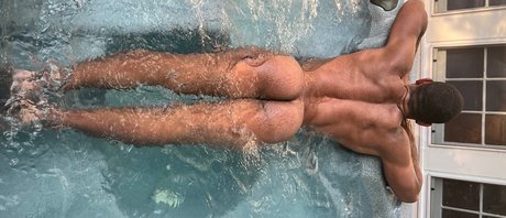 VERSEMUSCLE JOCK nude only fans leaks