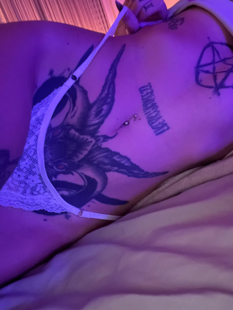 FannyFox onlyfans leaked pictures