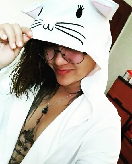 Mishu Cat onlyfans naked