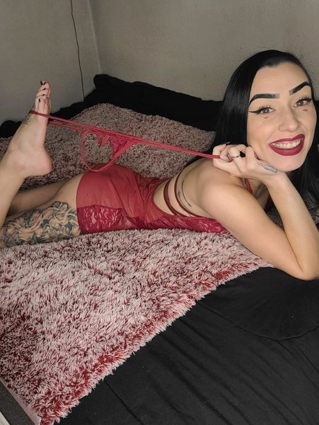 Mira Sage desnuda onlyfans